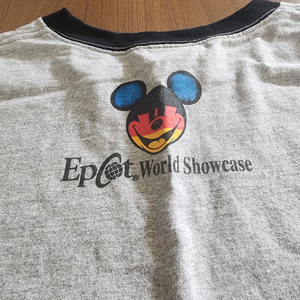 Vintage Epcot World Showcase Germany Graphic Tee - Picture 2 of 4